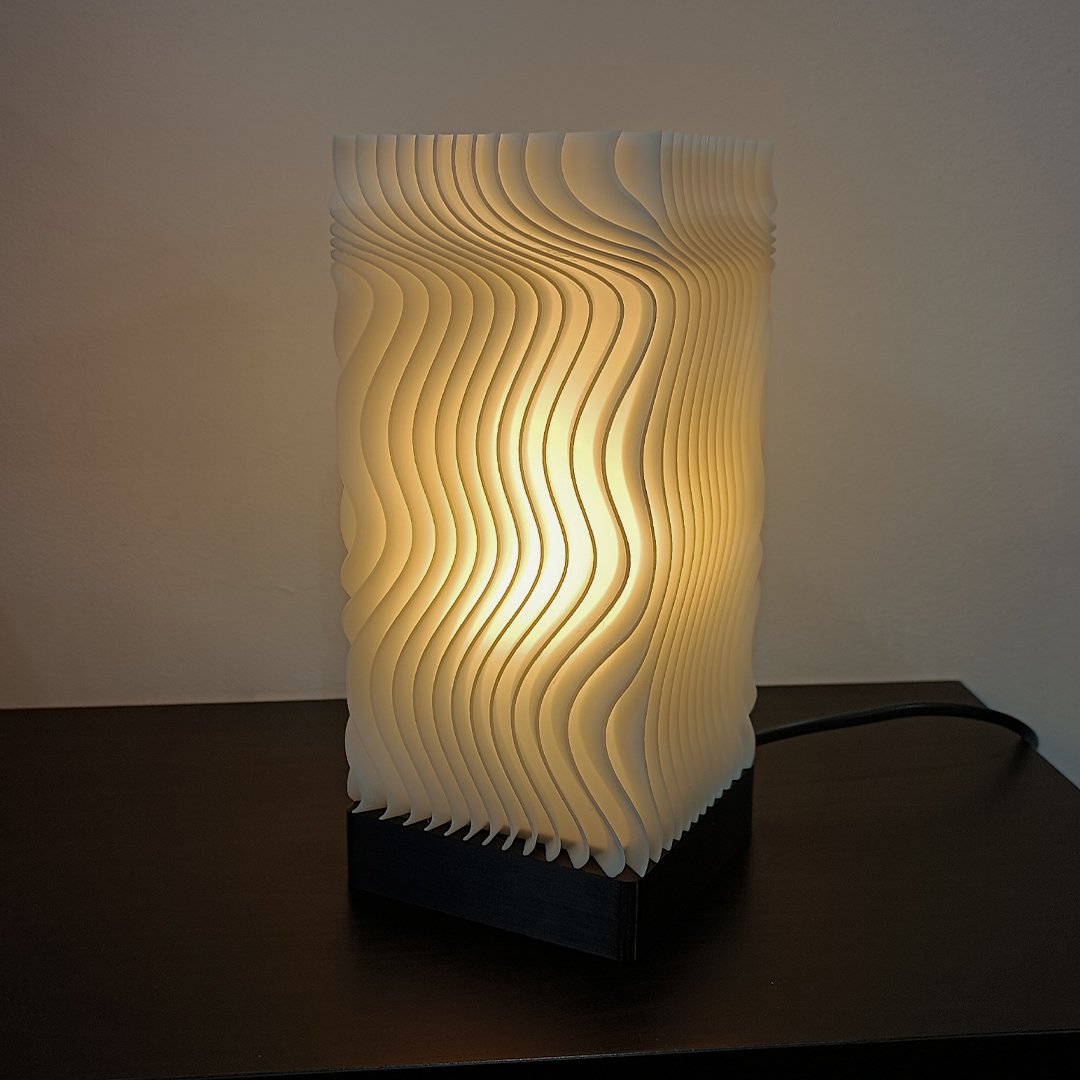 Lampe Aura – Design Ondulé, Création Marocaine – Image 2